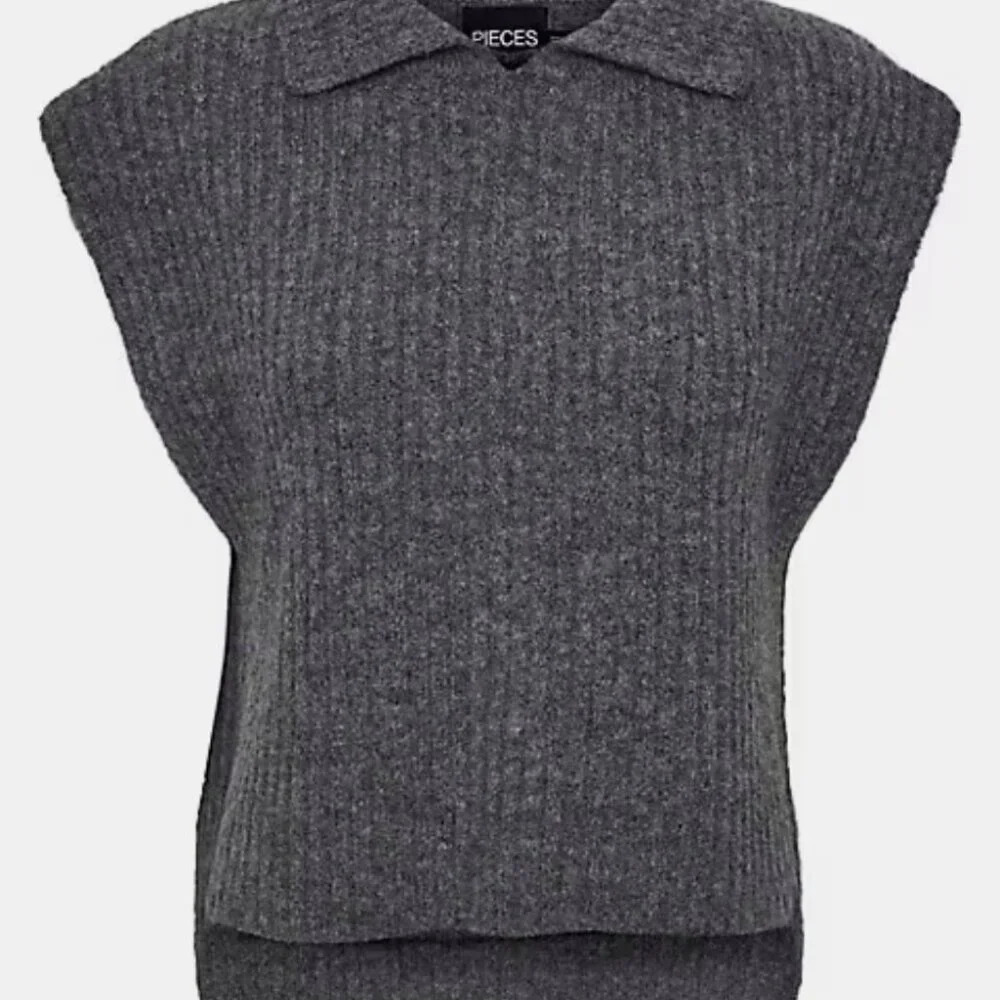 Pieces Hanni Spread-Collar Rib-Knit Poncho grey sweater vest